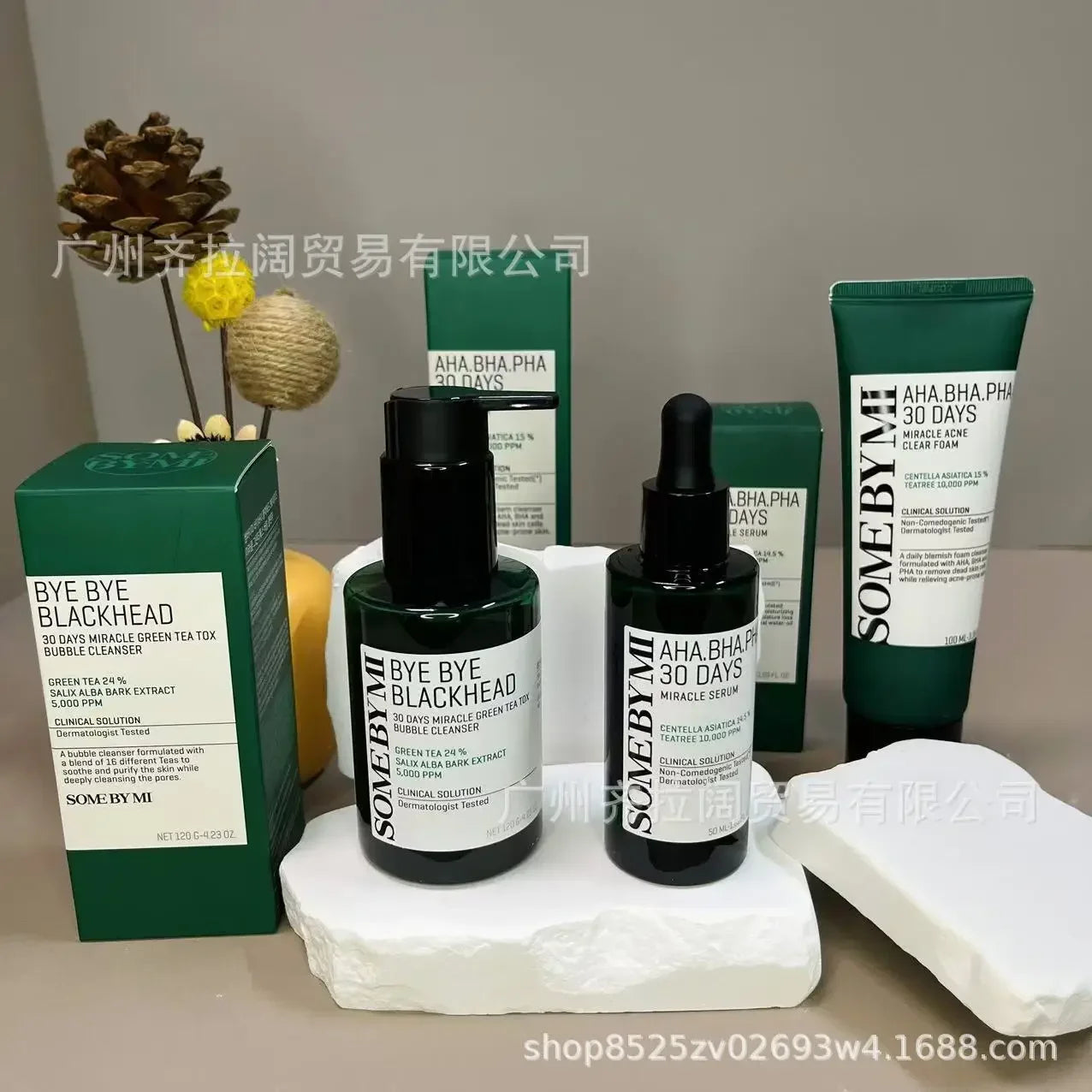 SOMEBYMI Shabo Mie Tea Tree Facial Cleanser 120ml is suitable for deep cleaning of acne-sensitive skin